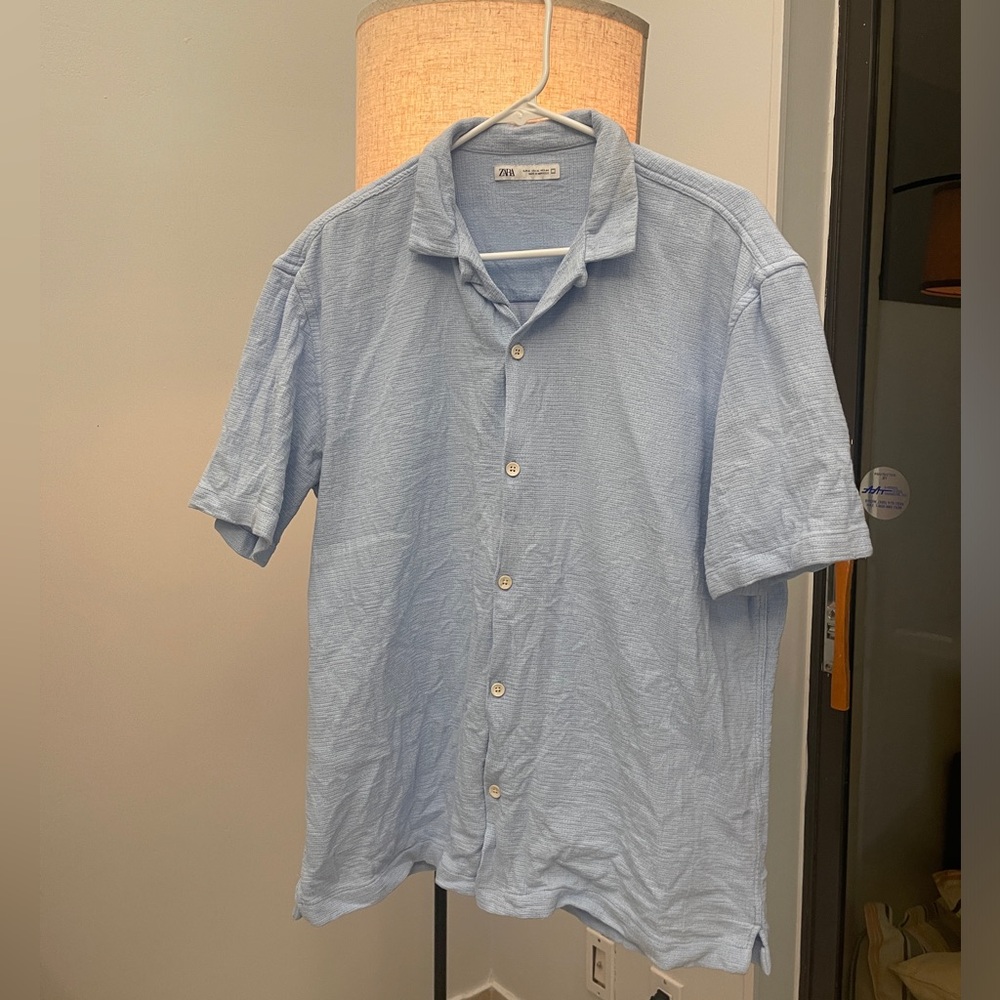 Light blue button down short sleeve shirt Zara XL fit like M!